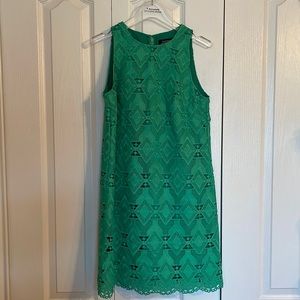 TAHARI dress size 4 - Gently used like new